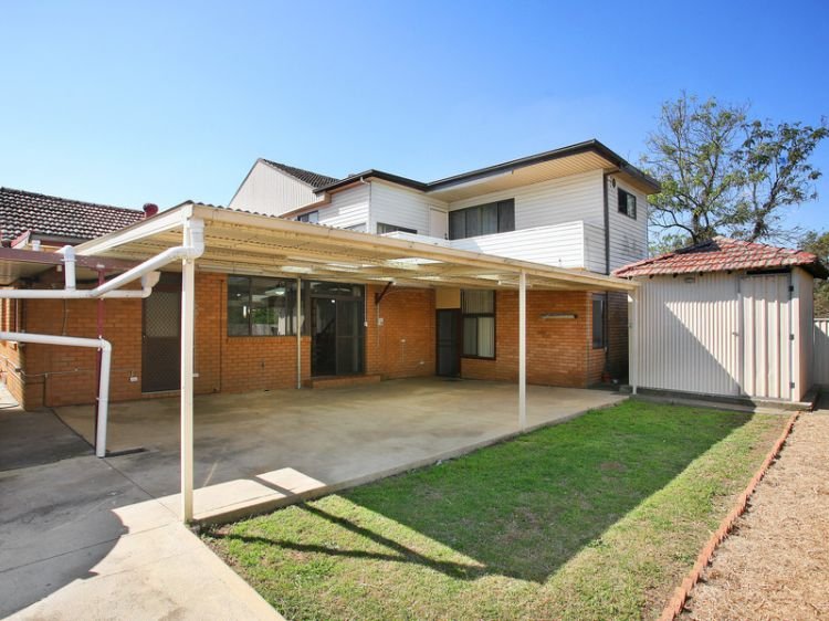 Photo - 11 Essex Street, Guildford NSW 2161 - Image 4