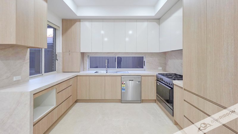 Photo - 11 Essington Street, Wentworthville NSW 2145 - Image 7