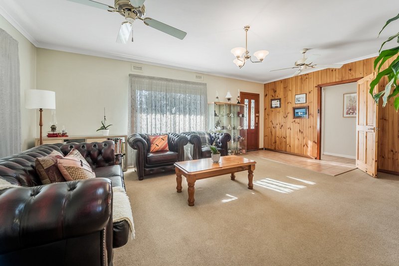 Photo - 11 Esther Court, Fawkner VIC 3060 - Image 10