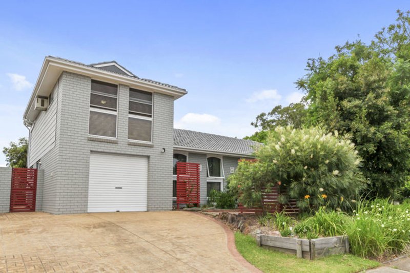 Photo - 11 Etna Place, Bossley Park NSW 2176 - Image 3