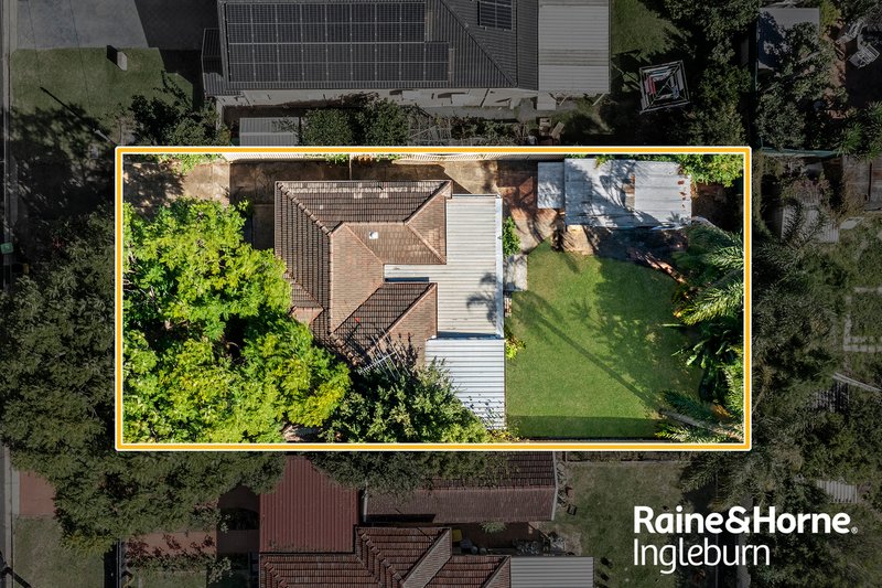 Photo - 11 Euroka Street, Ingleburn NSW 2565 - Image 10
