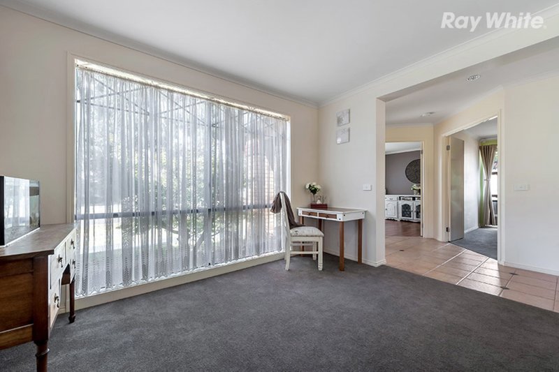 Photo - 11 Evergreen Drive, South Morang VIC 3752 - Image 7