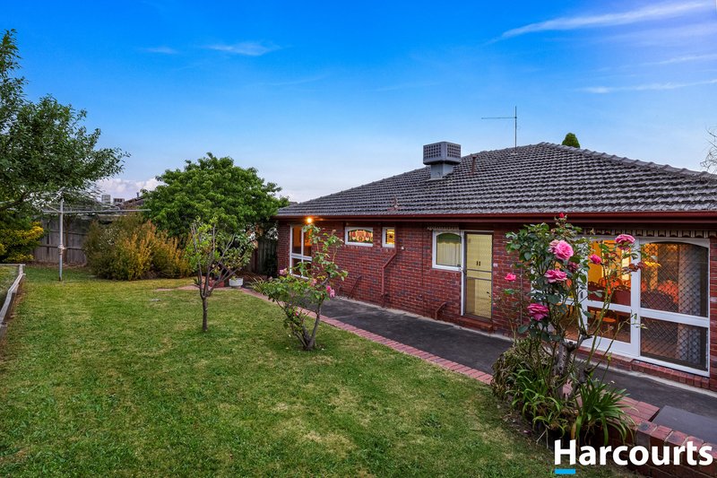 Photo - 11 Exell Drive, Dandenong North VIC 3175 - Image 15