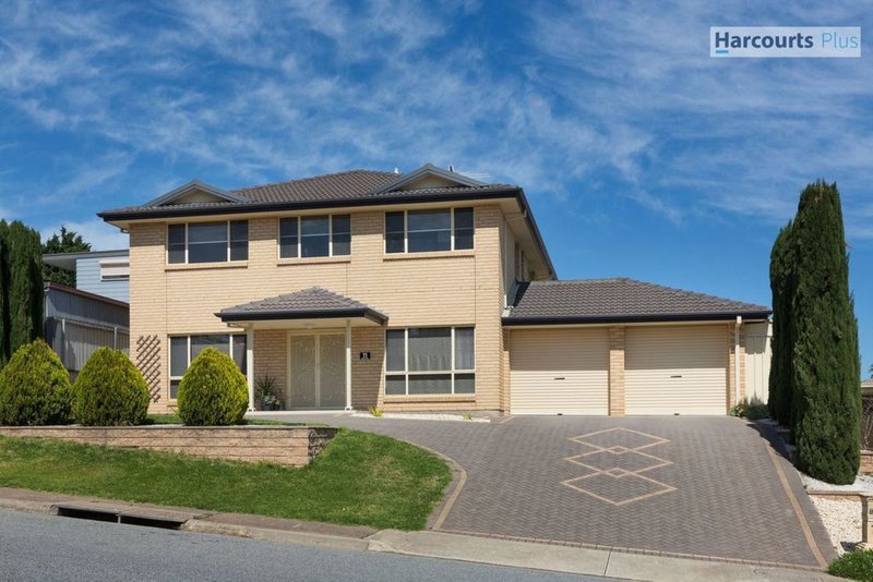 Photo - 11 Fairhill Street, Hallett Cove SA 5158 - Image 2