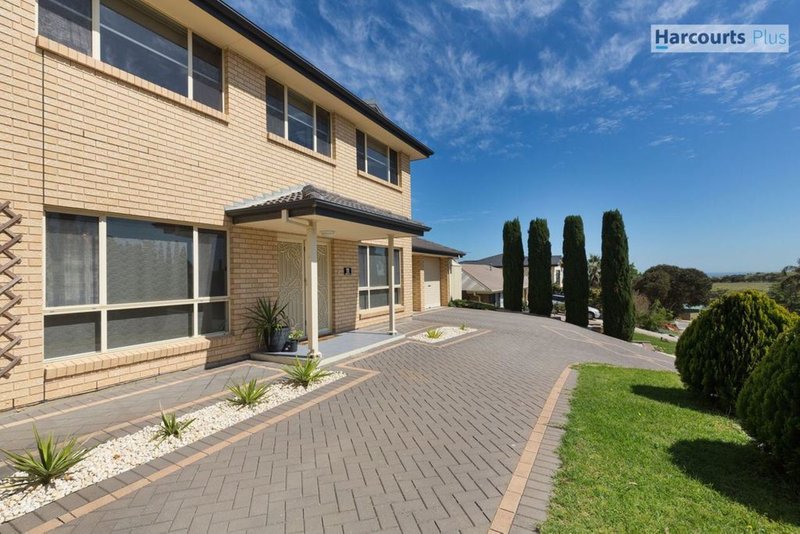 Photo - 11 Fairhill Street, Hallett Cove SA 5158 - Image 3