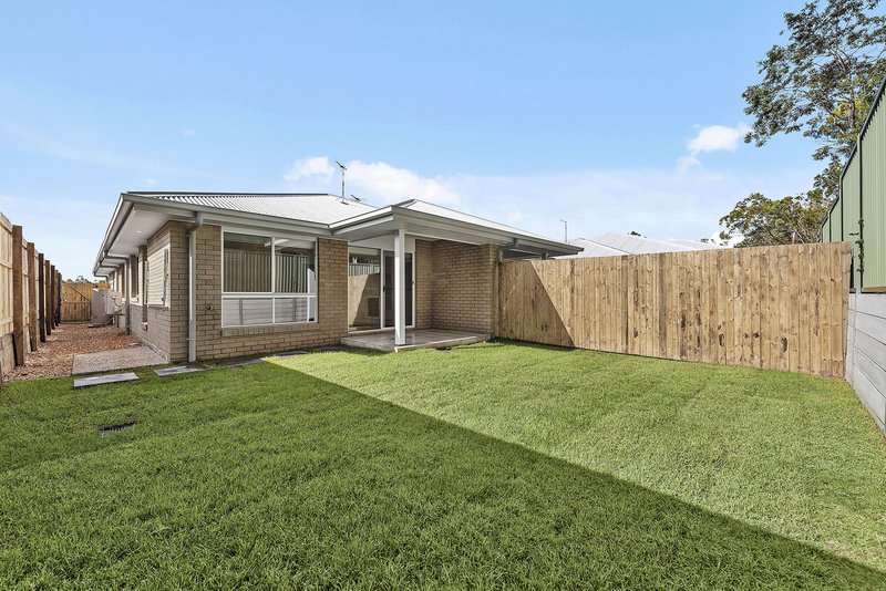 Photo - 1/1 Falcon Road, Park Ridge QLD 4125 - Image 12