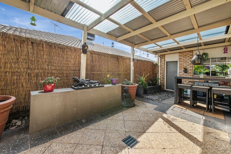 Photo - 11 Fallingwater Drive, Pakenham VIC 3810 - Image 10