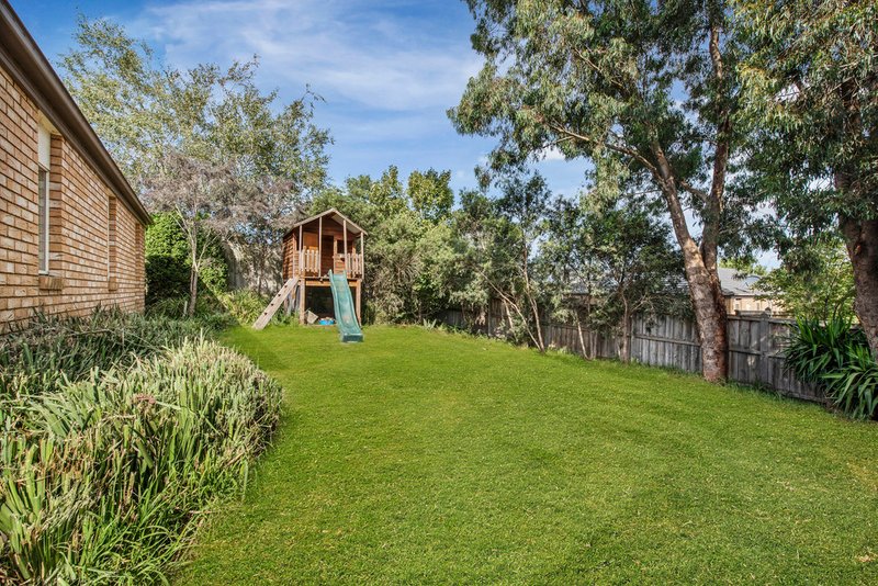 Photo - 11 Fallingwater Drive, Pakenham VIC 3810 - Image 11