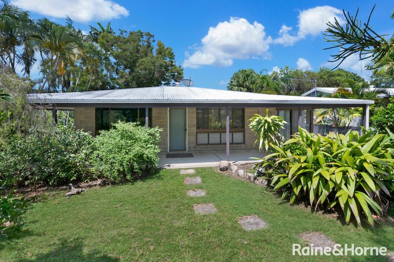 11 Fanning Court, Balgal Beach QLD 4816