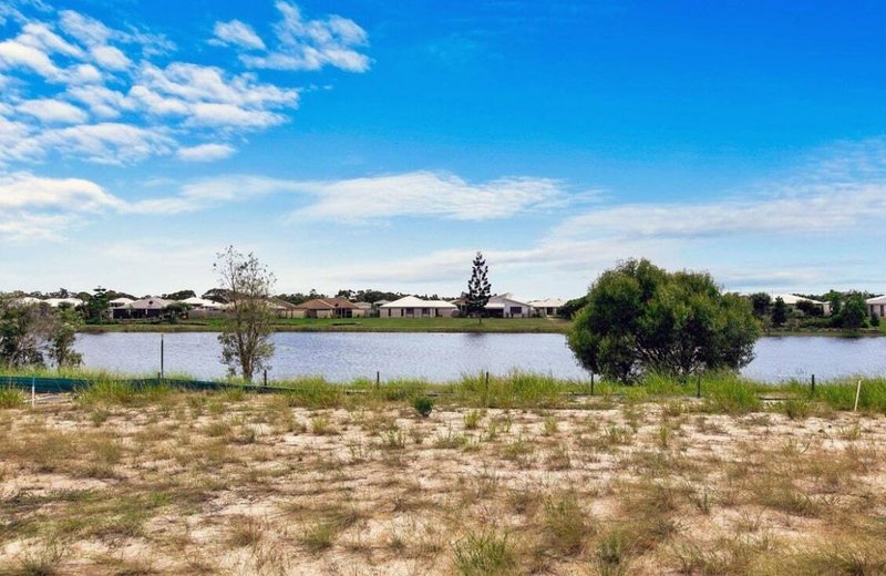 Photo - 11 Fathom Court, Burrum Heads QLD 4659 - Image 7