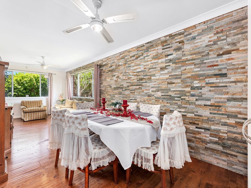 Photo - 11 Ferngrove Court, Heritage Park QLD 4118 - Image 5