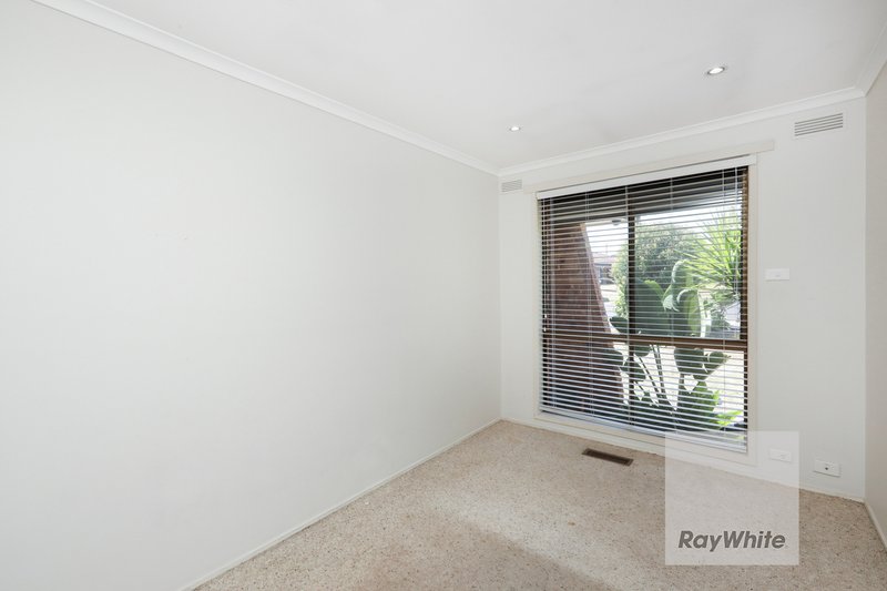 Photo - 11 Fernie Place, Attwood VIC 3049 - Image 11