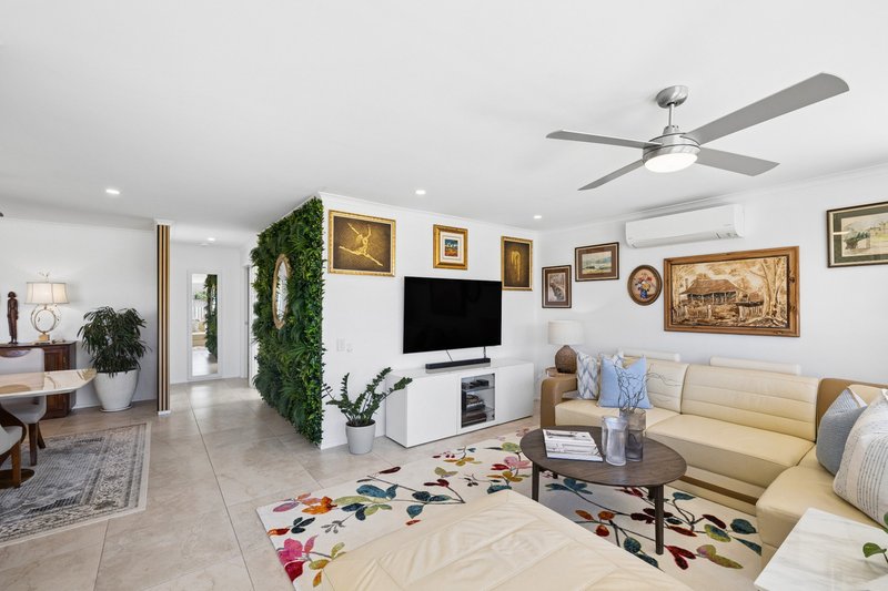 Photo - 11 Ferricks Court, Upper Coomera QLD 4209 - Image 9