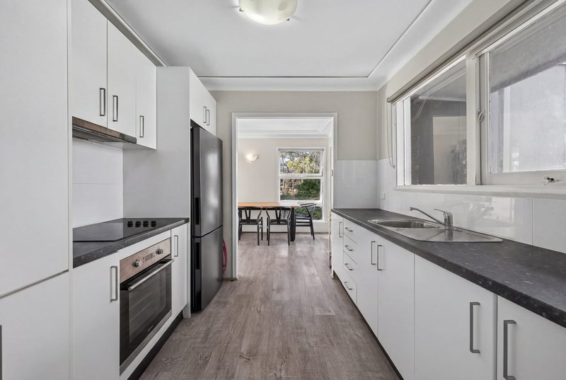 Photo - 11 Fewtrell Avenue, Revesby Heights NSW 2212 - Image 7