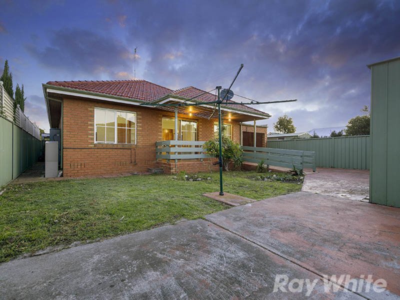 Photo - 11 Field Avenue, Edithvale VIC 3196 - Image 11