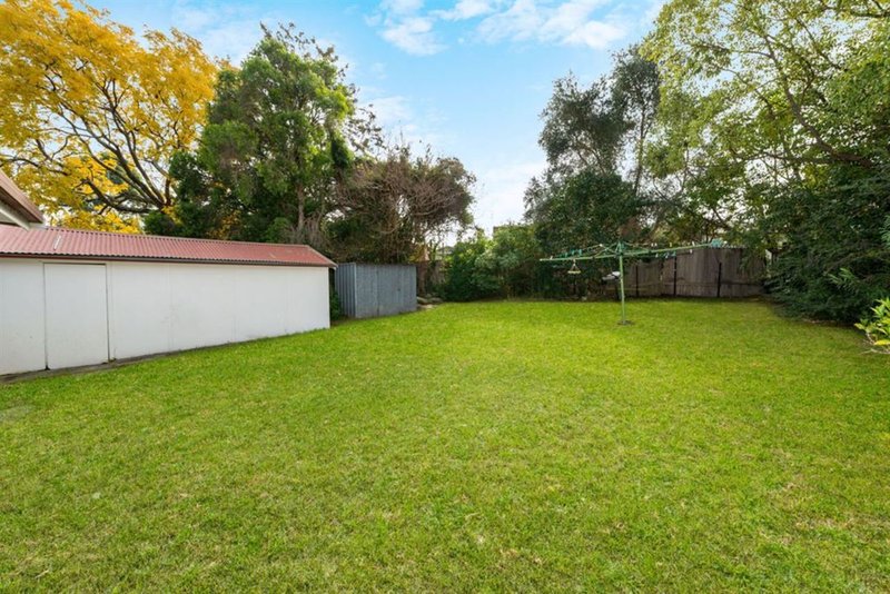 Photo - 11 Fielders Street, Seven Hills NSW 2147 - Image 7