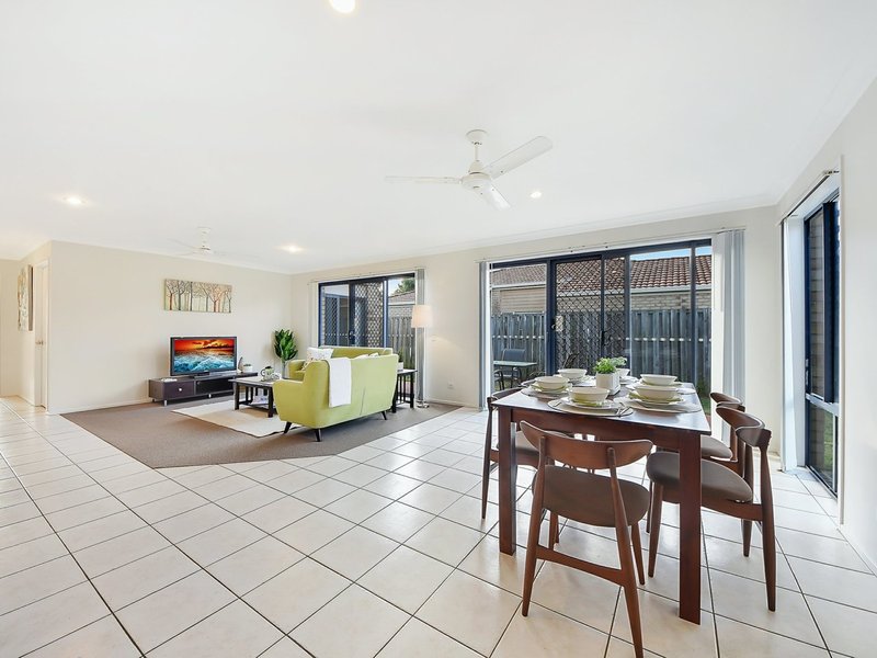 Photo - 11 Figtree Place, Bracken Ridge QLD 4017 - Image 6