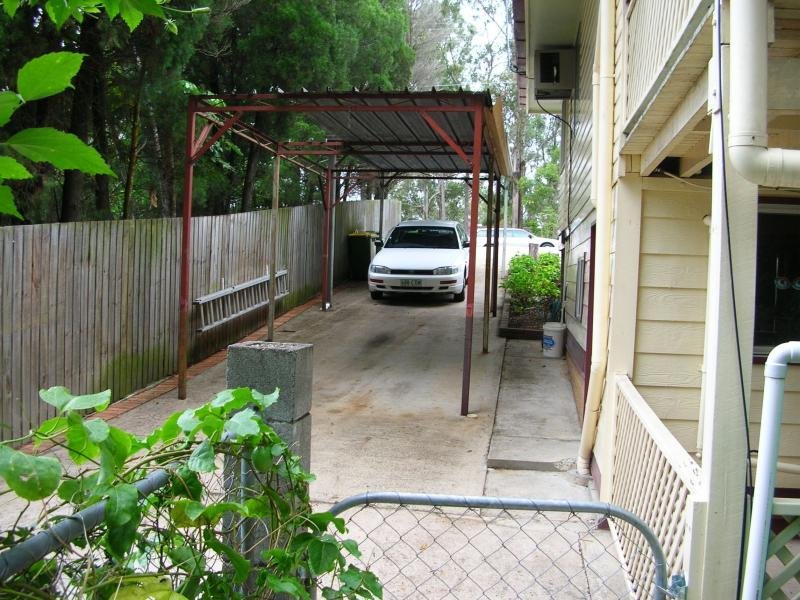 Photo - 11 Fiona Street, Bellbird Park QLD 4300 - Image 18