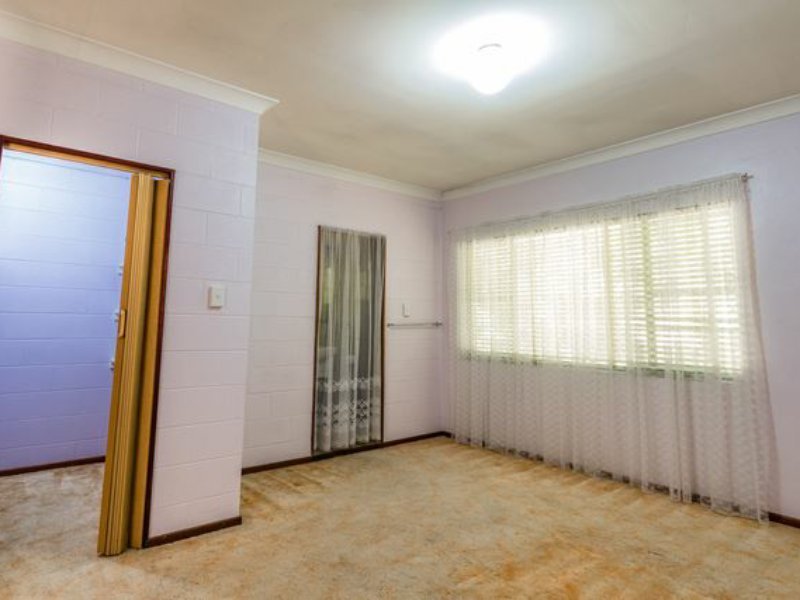 Photo - 11 Fisher Drive, Mount Isa QLD 4825 - Image 18