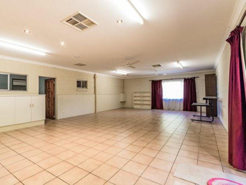 Photo - 11 Fisher Drive, Mount Isa QLD 4825 - Image 22