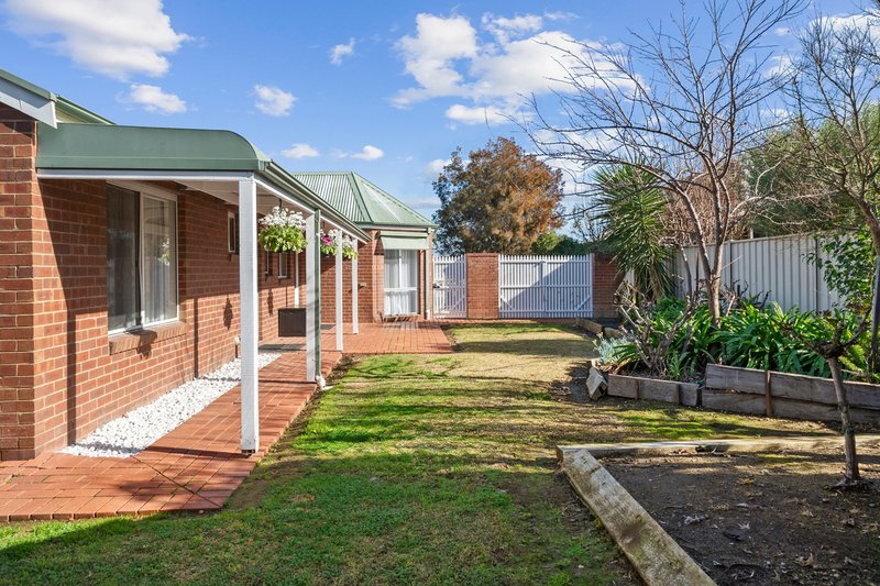 Photo - 11 Fitzgerald Street, Shepparton VIC 3630 - Image 15