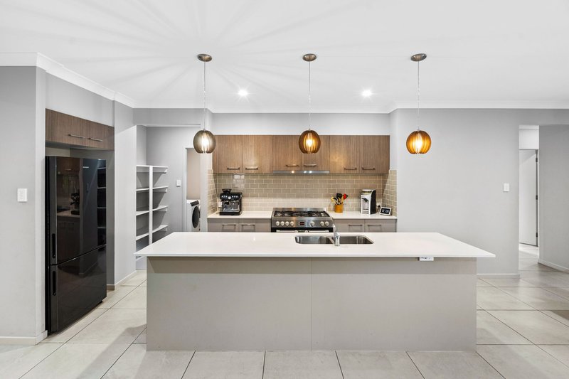 Photo - 11 Fleming Street, Logan Reserve QLD 4133 - Image 1
