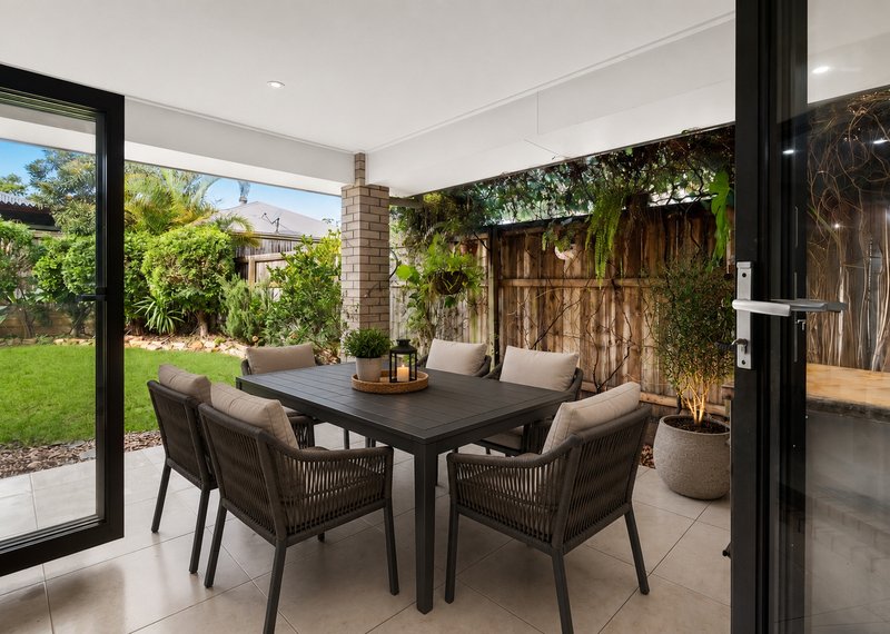 Photo - 11 Fleming Street, Logan Reserve QLD 4133 - Image 18