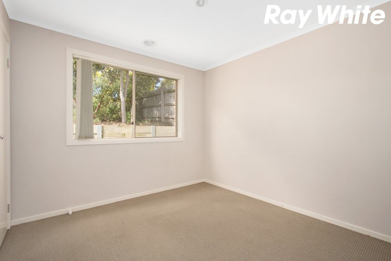 Photo - 11 Fleur Court, Narre Warren South VIC 3805 - Image 12