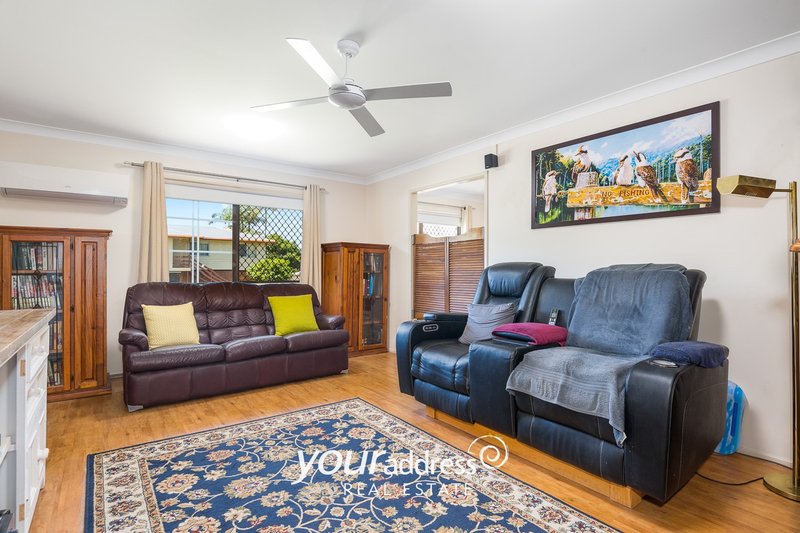 Photo - 11 Flinders Crescent, Boronia Heights QLD 4124 - Image 5