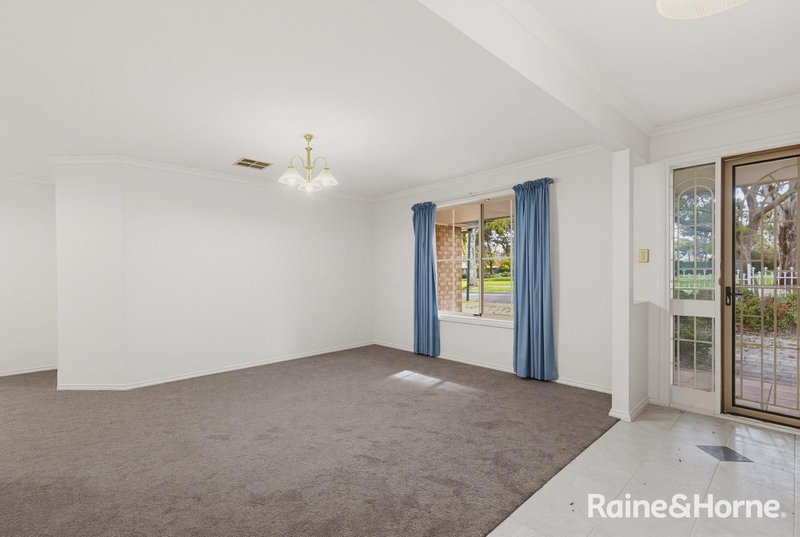 Photo - 11 Flinders Road, Hillcrest SA 5086 - Image 2