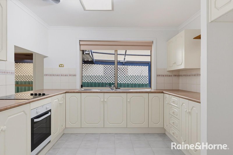Photo - 11 Flinders Road, Hillcrest SA 5086 - Image 5