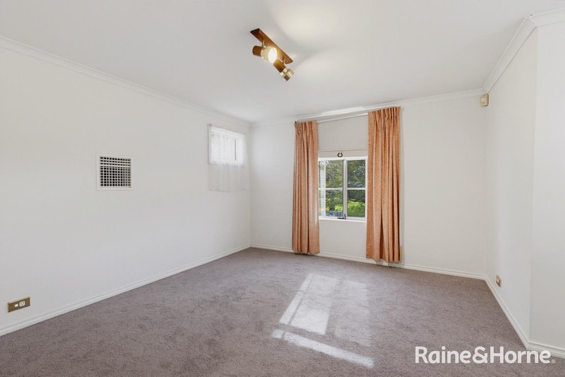 Photo - 11 Flinders Road, Hillcrest SA 5086 - Image 8