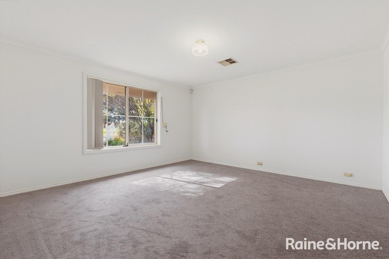 Photo - 11 Flinders Road, Hillcrest SA 5086 - Image 9