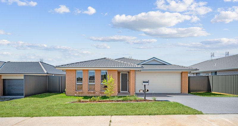 11 Font Hill Drive, Farley NSW 2320