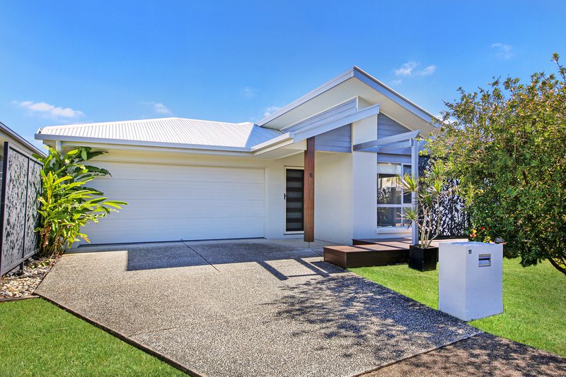 11 Foreshore Court, Dicky Beach QLD 4551