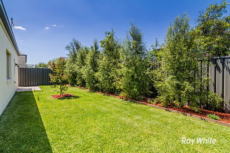 Photo - 11 Fortuna Crescent, Cranbourne West VIC 3977 - Image 14