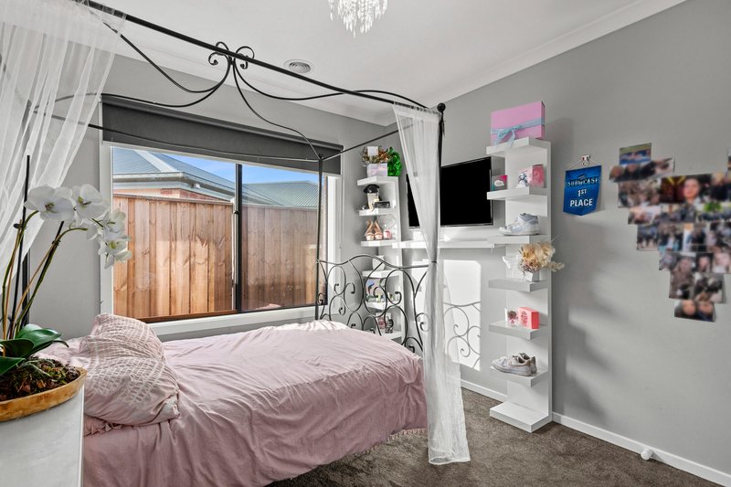 Photo - 11 Fragrant Drive, Lara VIC 3212 - Image 8