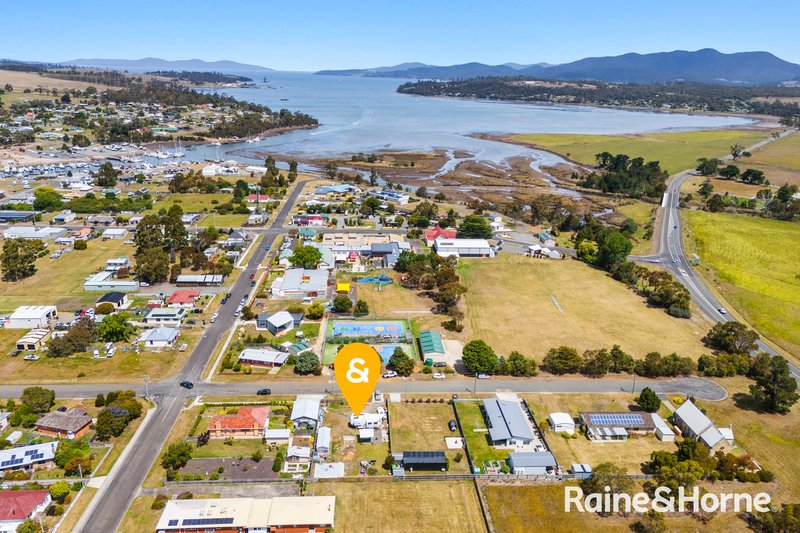 Photo - 11 Franklin Street, Triabunna TAS 7190 - Image 3