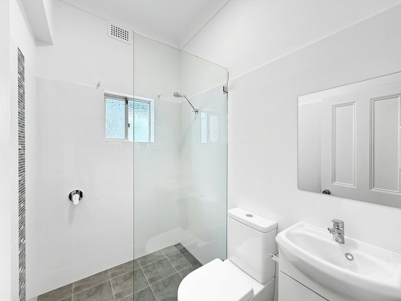 Photo - 11 Fredbert Street, Lilyfield NSW 2040 - Image 6