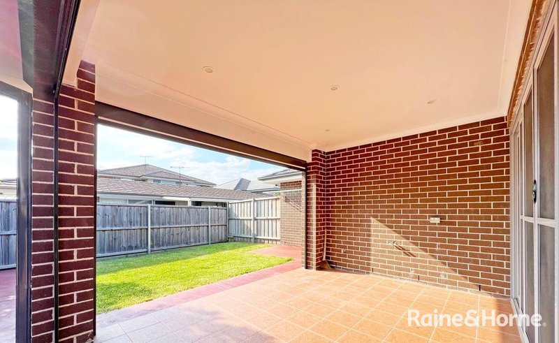 Photo - 11 Freitas Road, Edmondson Park NSW 2174 - Image 6