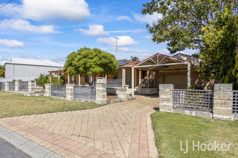 Photo - 11 Galleon Place, Yanchep WA 6035 - Image 4