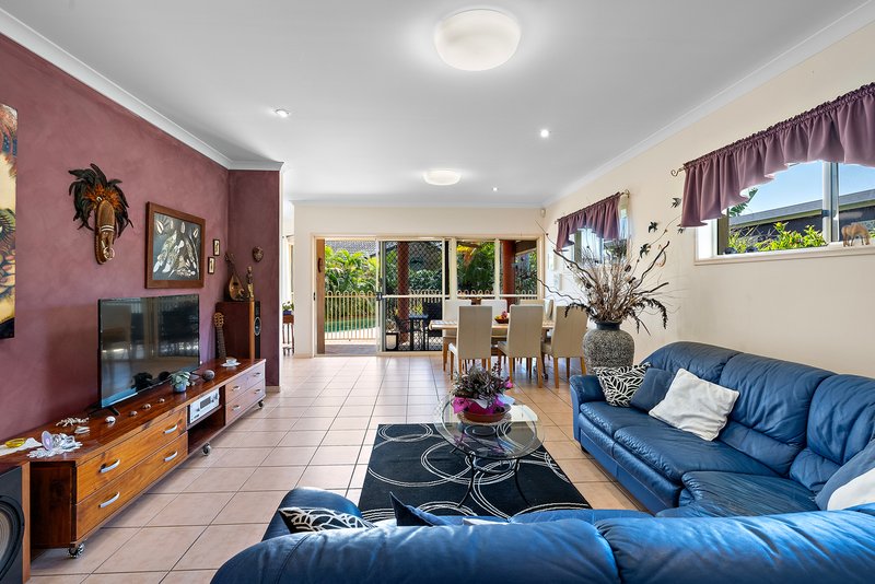 Photo - 11 Galley Way, Birkdale QLD 4159 - Image 13