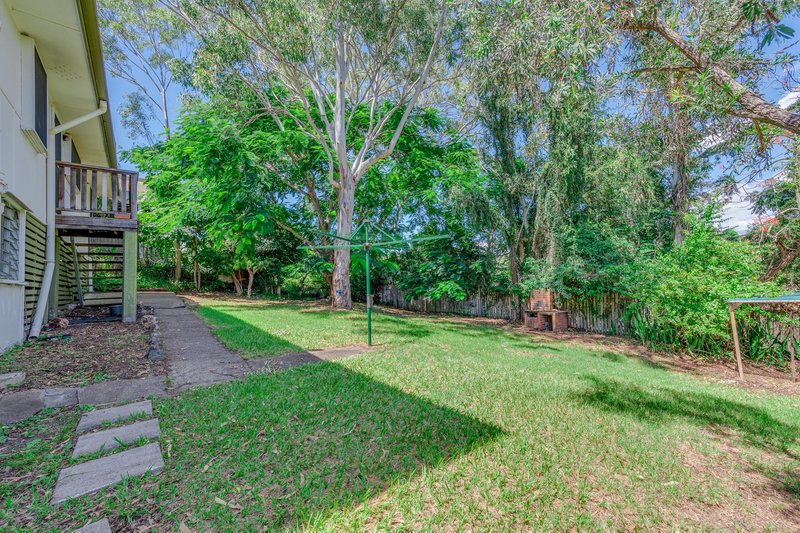 Photo - 11 Garden Street, West Gladstone QLD 4680 - Image 14