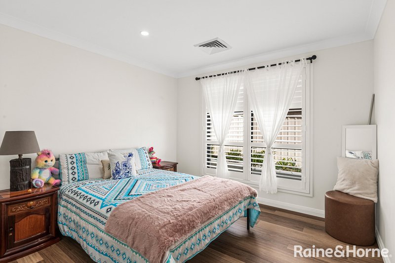 Photo - 11 Gardenia Crescent, Bomaderry NSW 2541 - Image 8