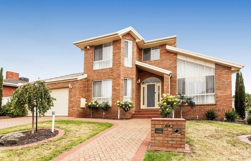 11 Gardenview Close, Mill Park VIC 3082