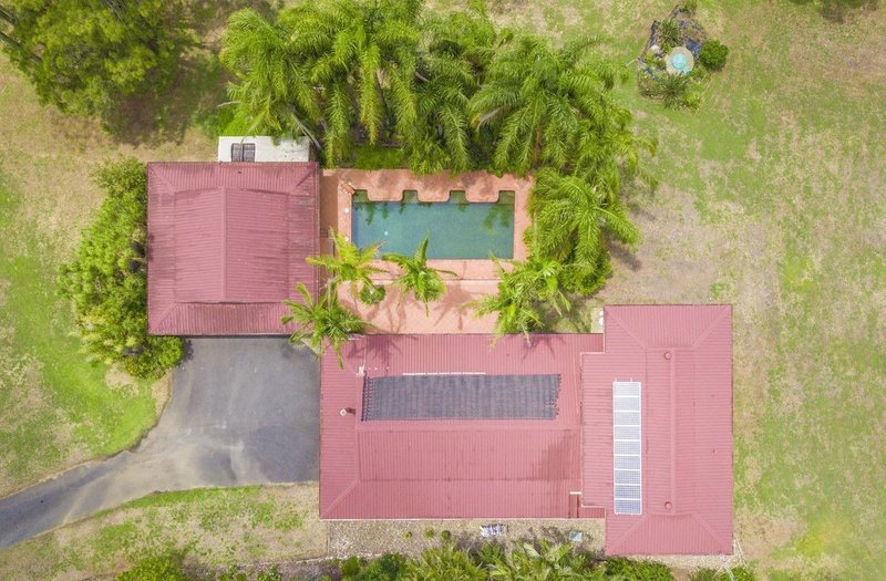 Photo - 11 Garrawin Court, Clear Mountain QLD 4500 - Image 15