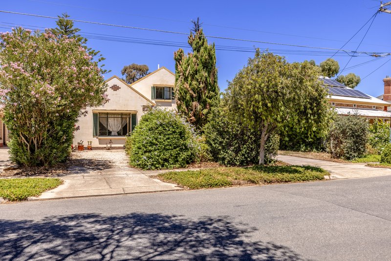 Photo - 11 Gawler Avenue, West Hindmarsh SA 5007 - Image 5