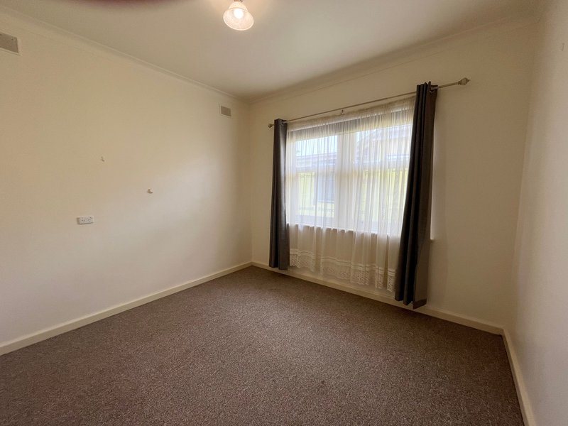 Photo - 11 Gawler Street, Kadina SA 5554 - Image 6