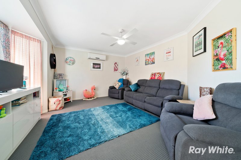 Photo - 11 Geaney Boulevard, Crestmead QLD 4132 - Image 2