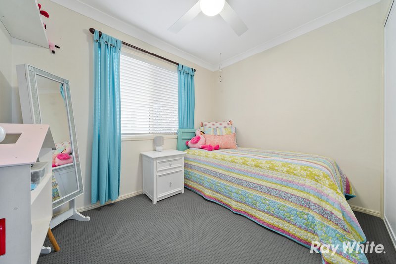 Photo - 11 Geaney Boulevard, Crestmead QLD 4132 - Image 10